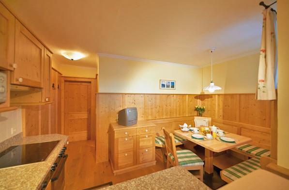 Hotel Martin Ramsau am Dachstein Ruang foto